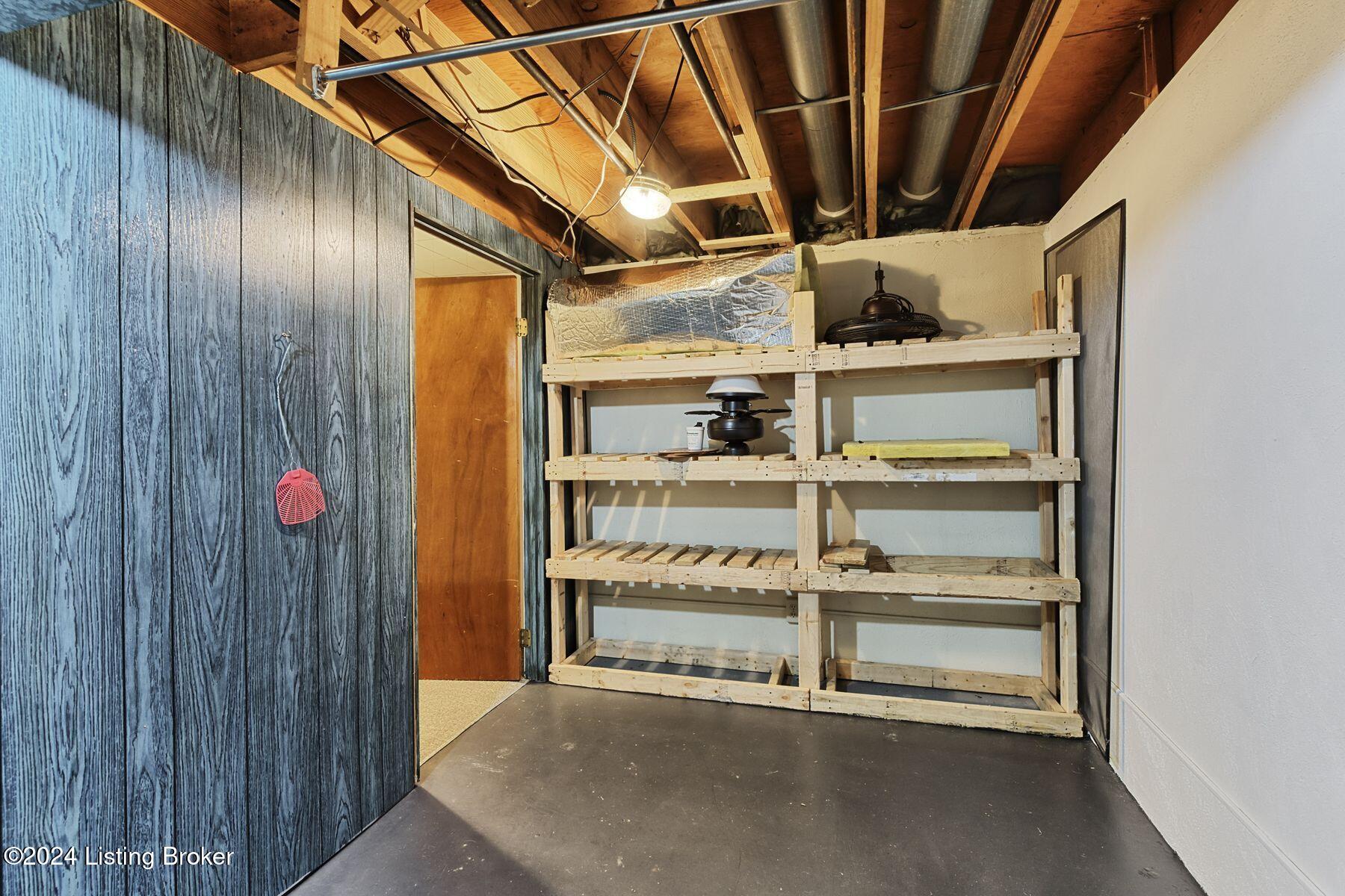1924 Goldsmith Ln 13