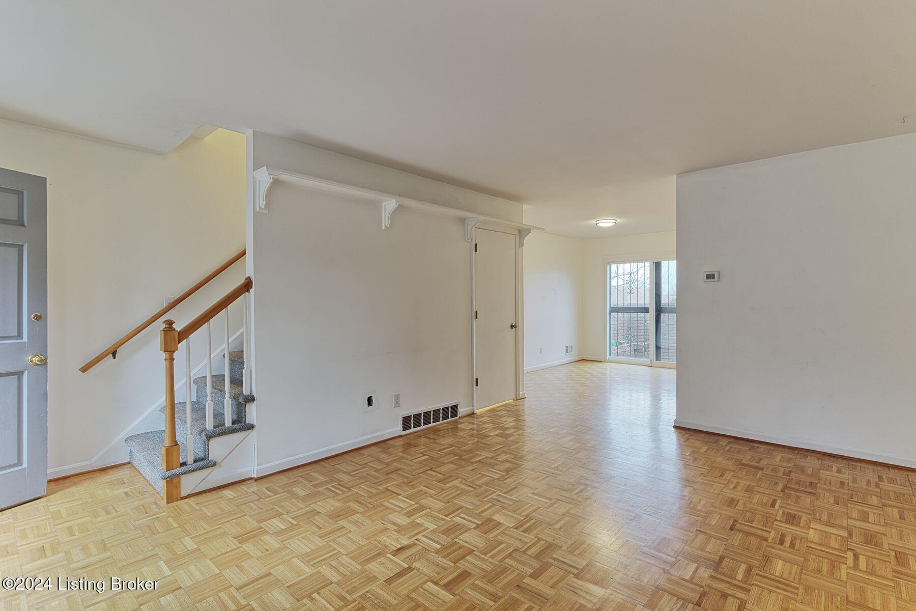 1924 Goldsmith Ln 13