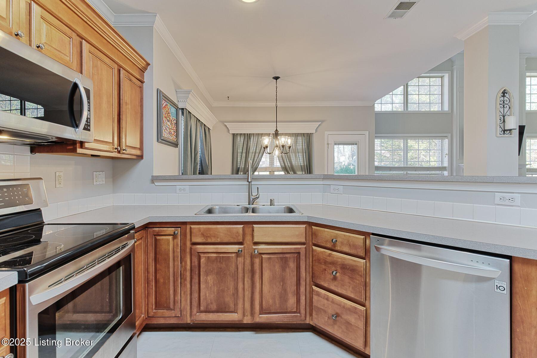 9117 Bingham View Ct