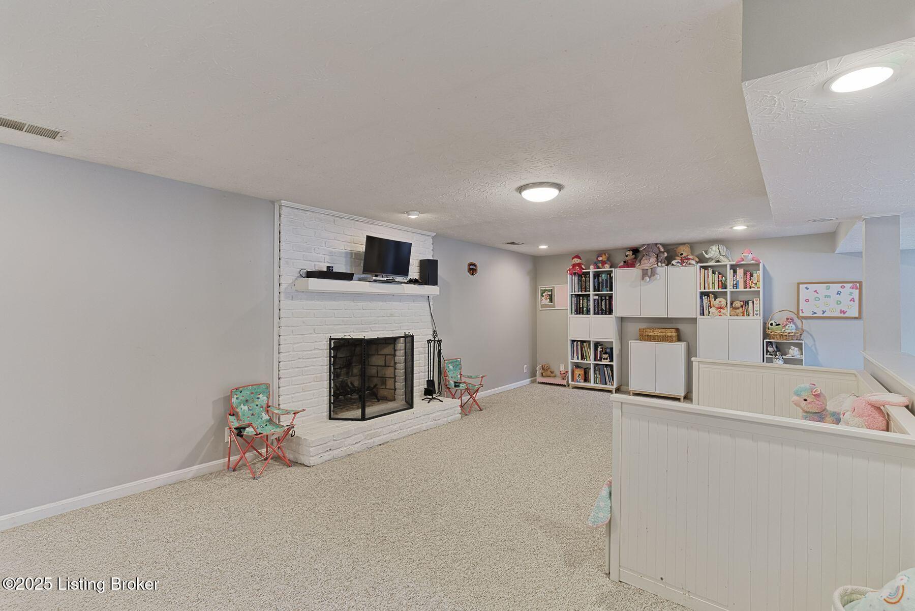 13200 Creekview Rd