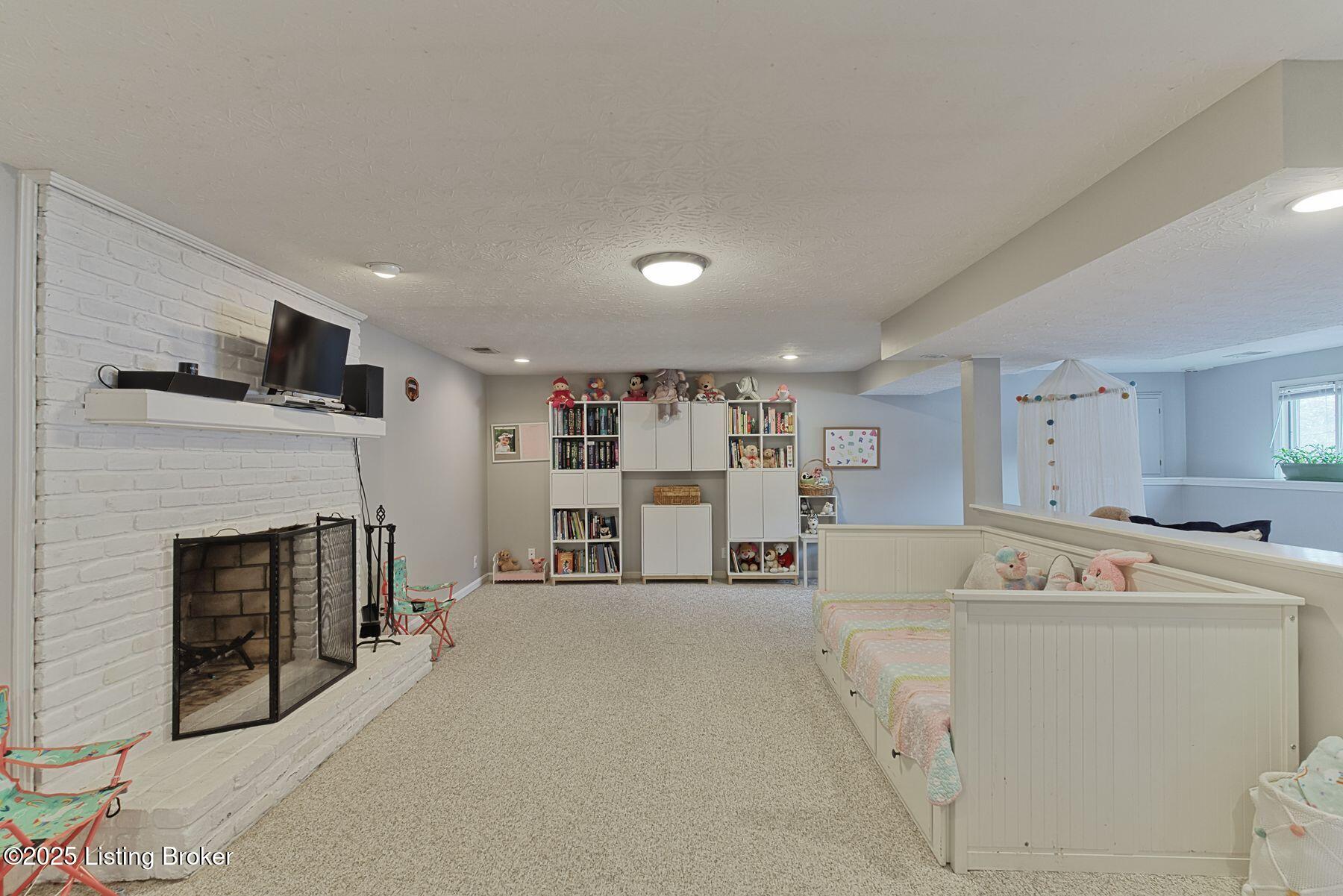 13200 Creekview Rd