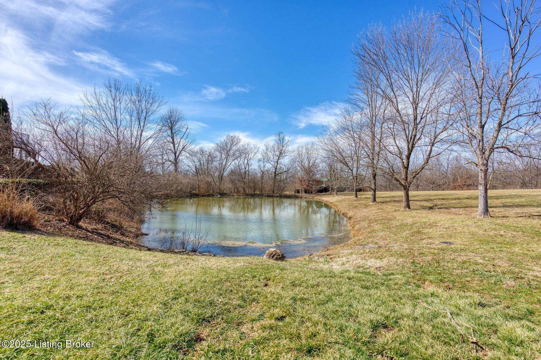 1016 Majestic Oaks Way