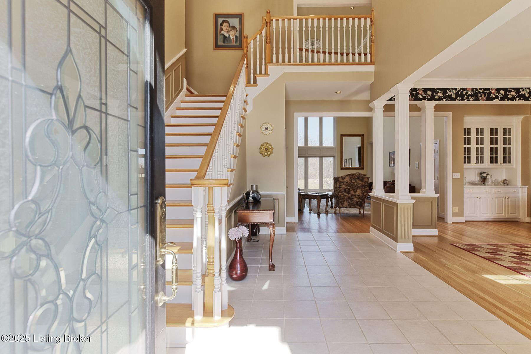 1016 Majestic Oaks Way