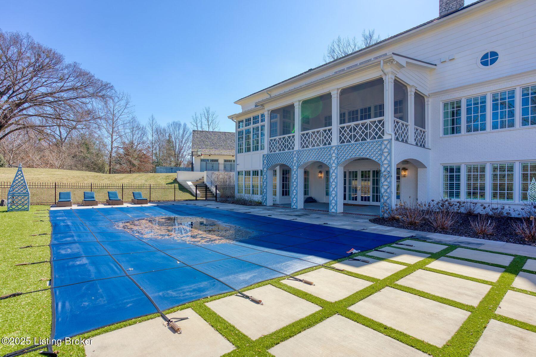 3159 Blackberry Hill Rd