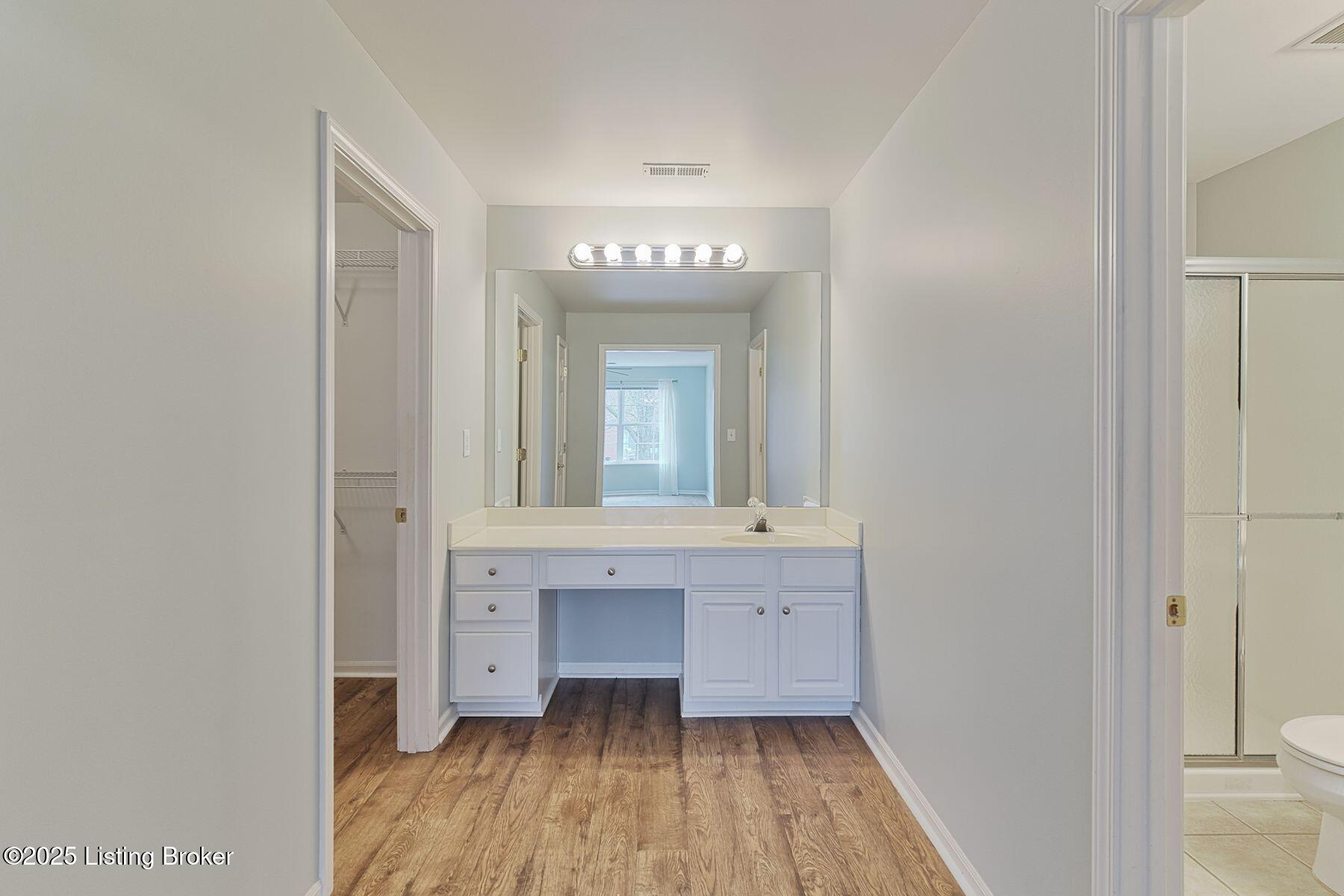 5139 Tauten Square