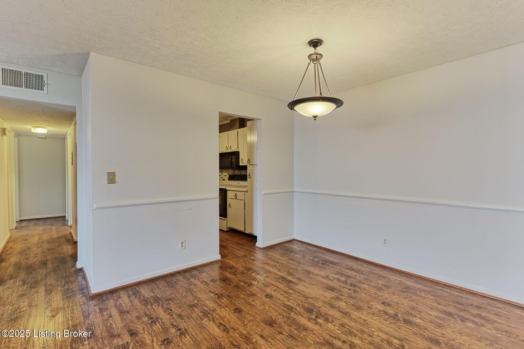 5 Dupont Way 7