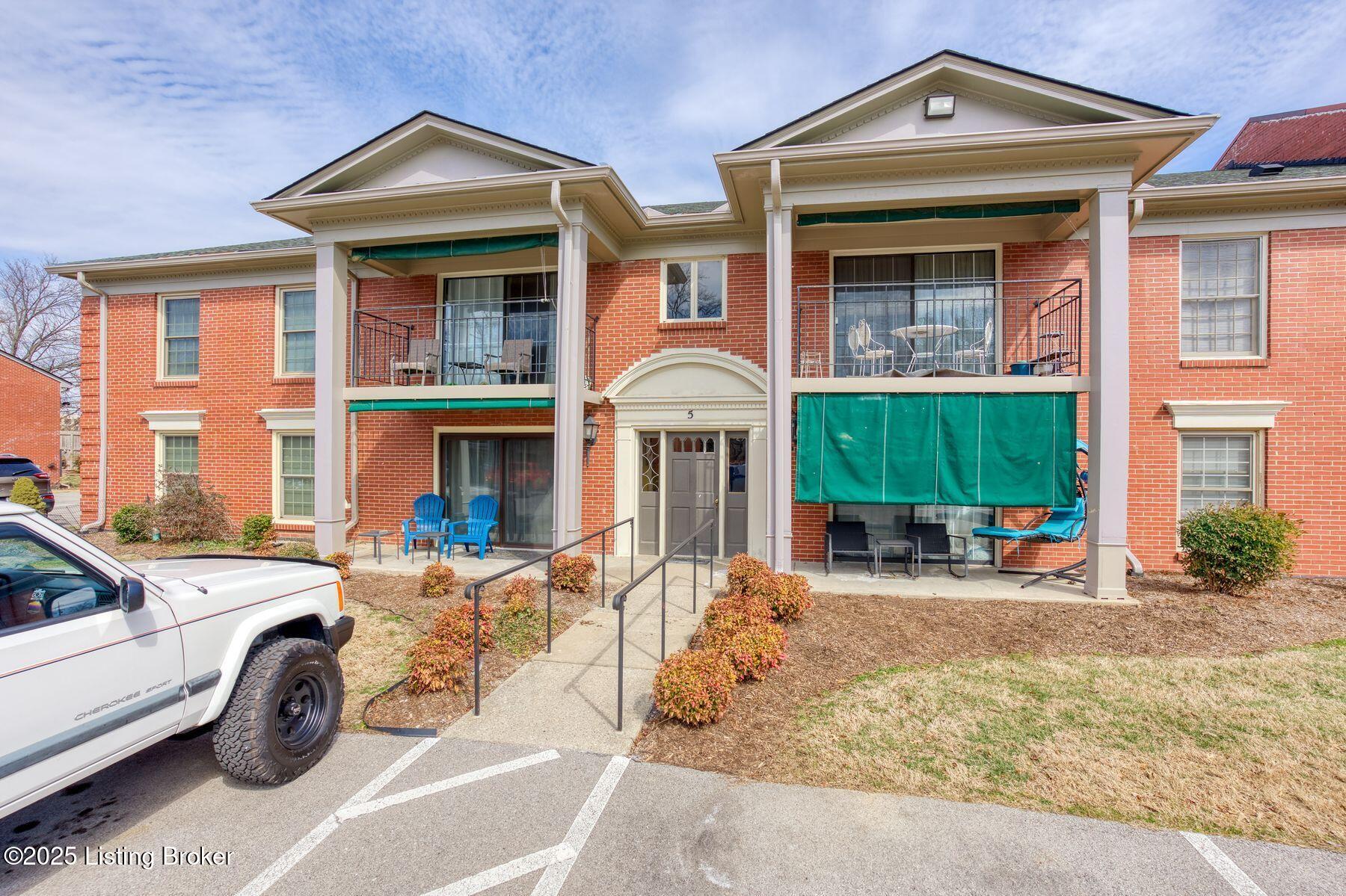 5 Dupont Way 7