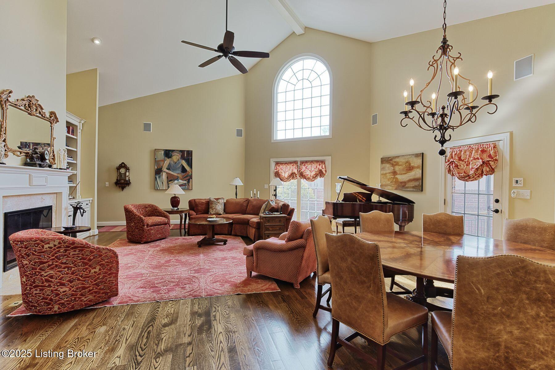 2711 Alia Cir