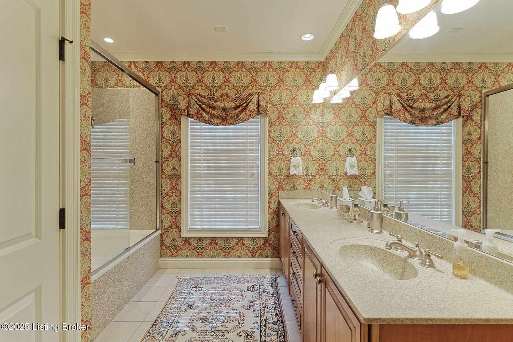 2711 Alia Cir