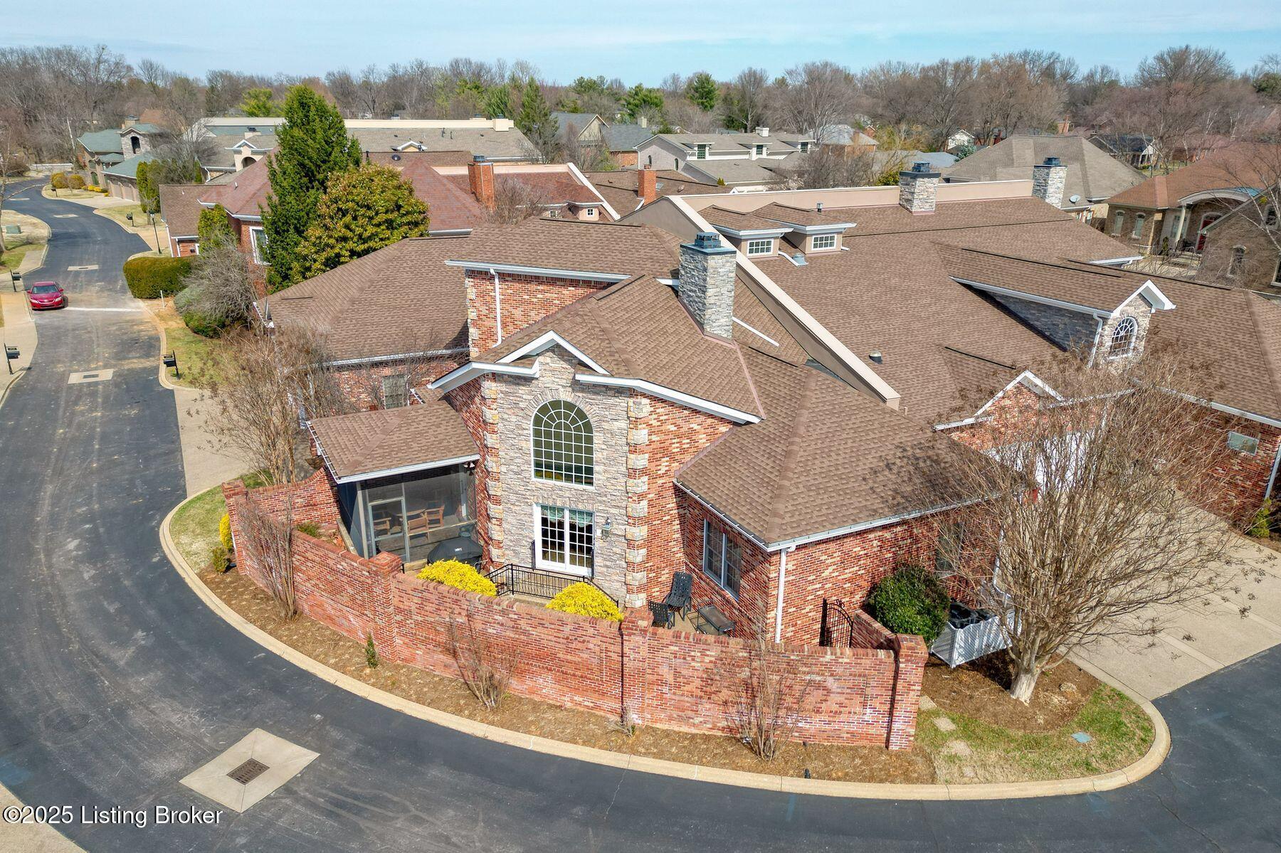 2711 Alia Cir