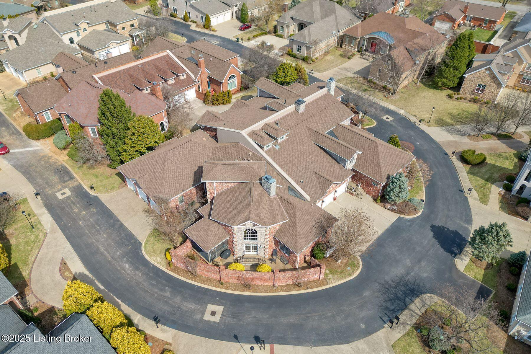 2711 Alia Cir