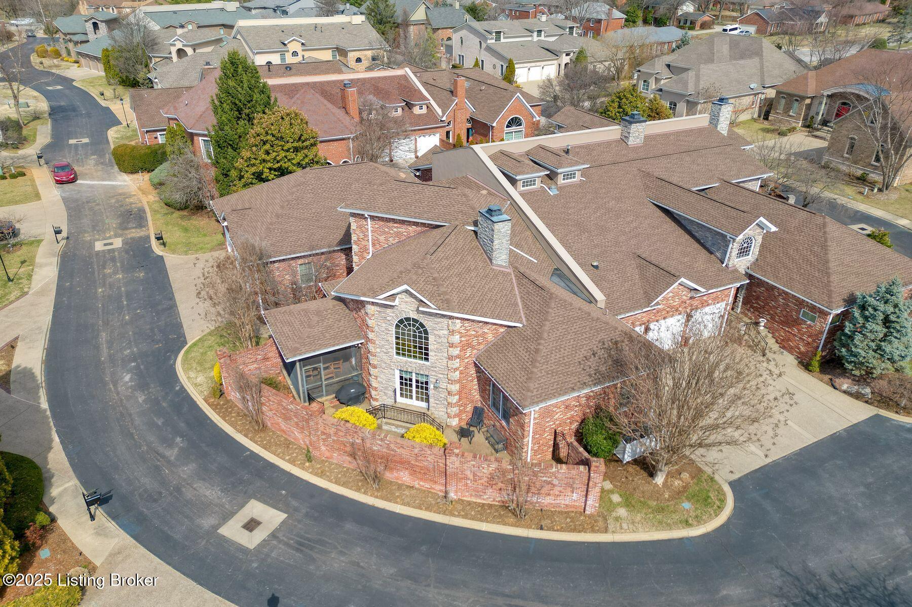 2711 Alia Cir