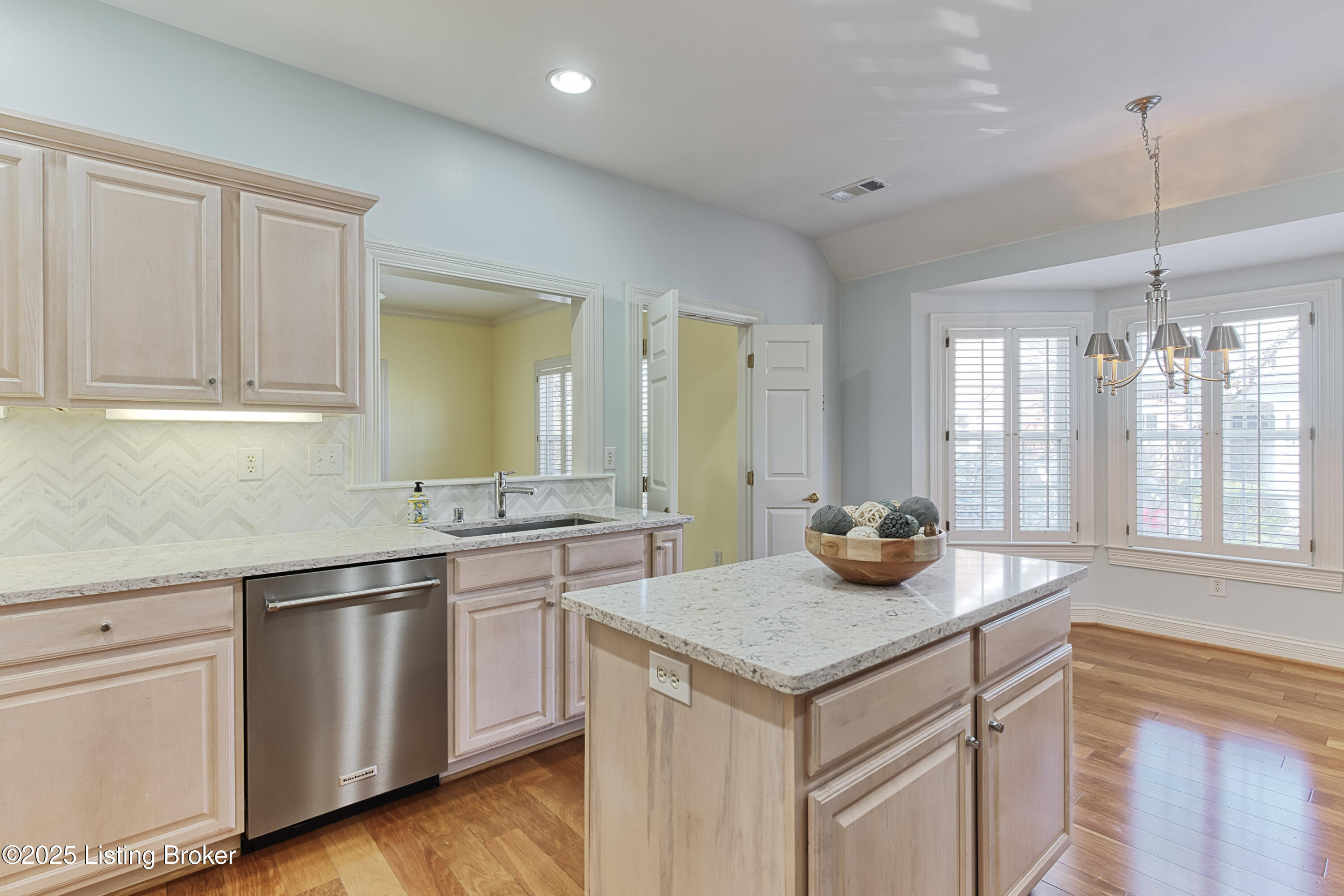 5916 Ashwood Bluff Dr