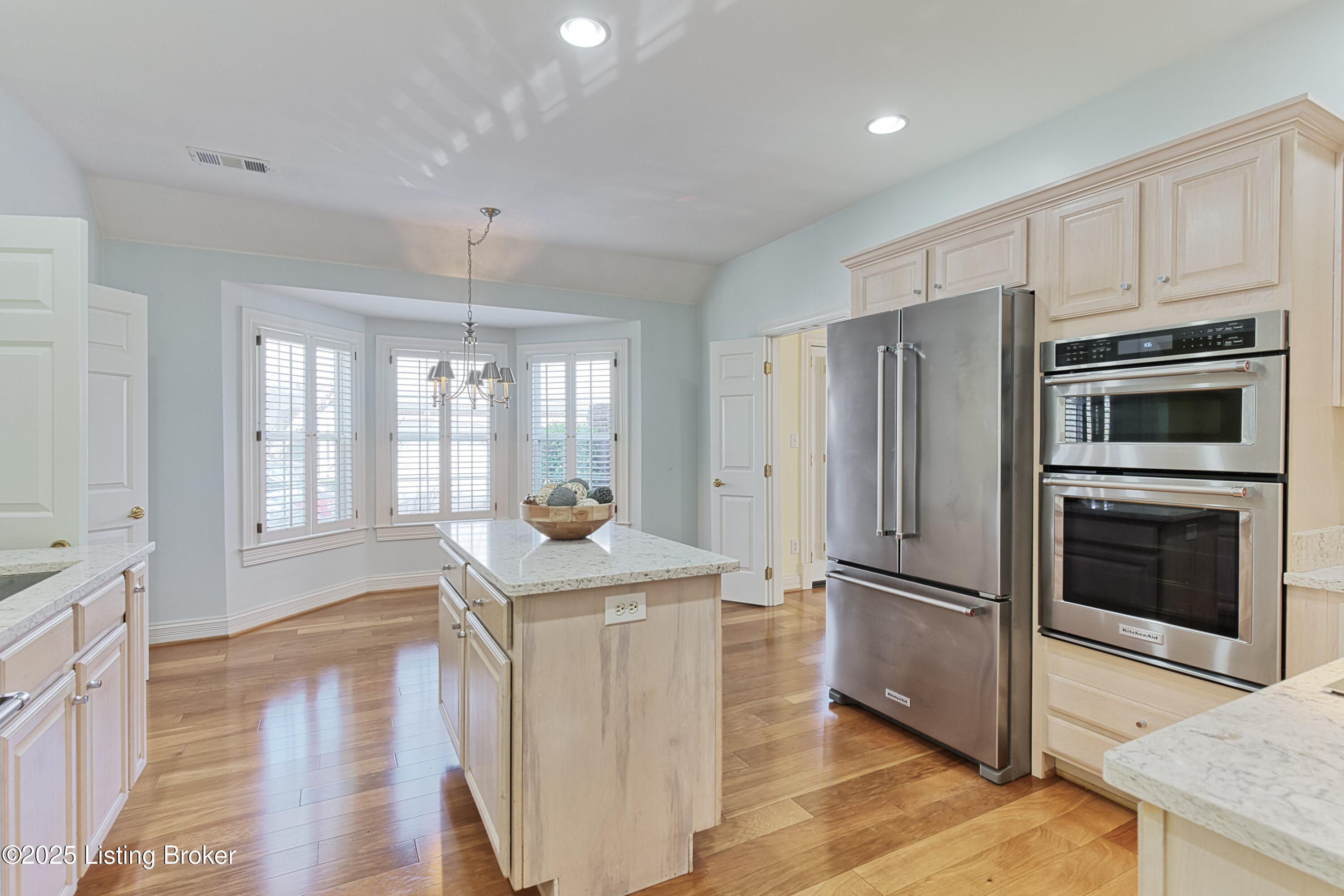 5916 Ashwood Bluff Dr