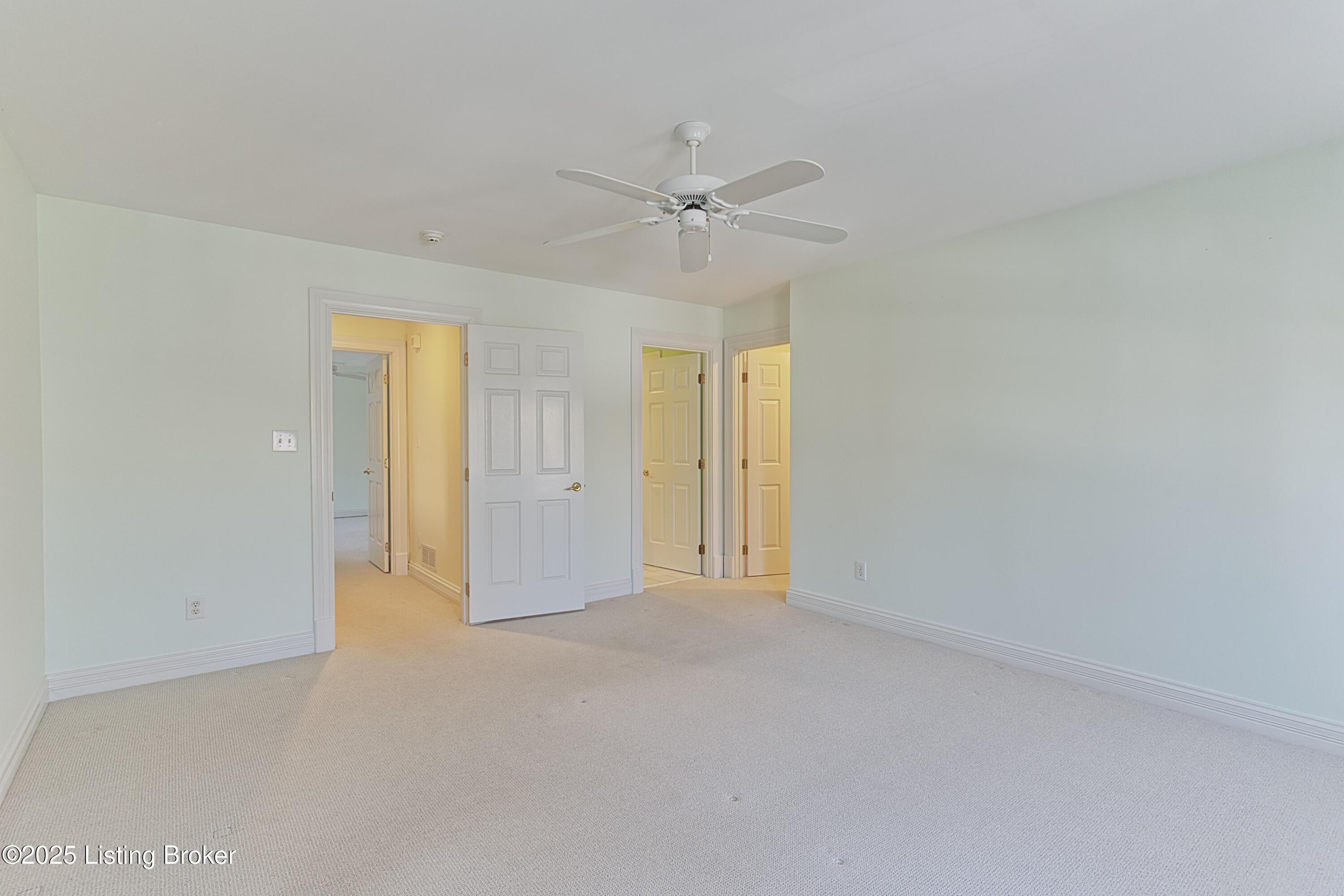 5916 Ashwood Bluff Dr