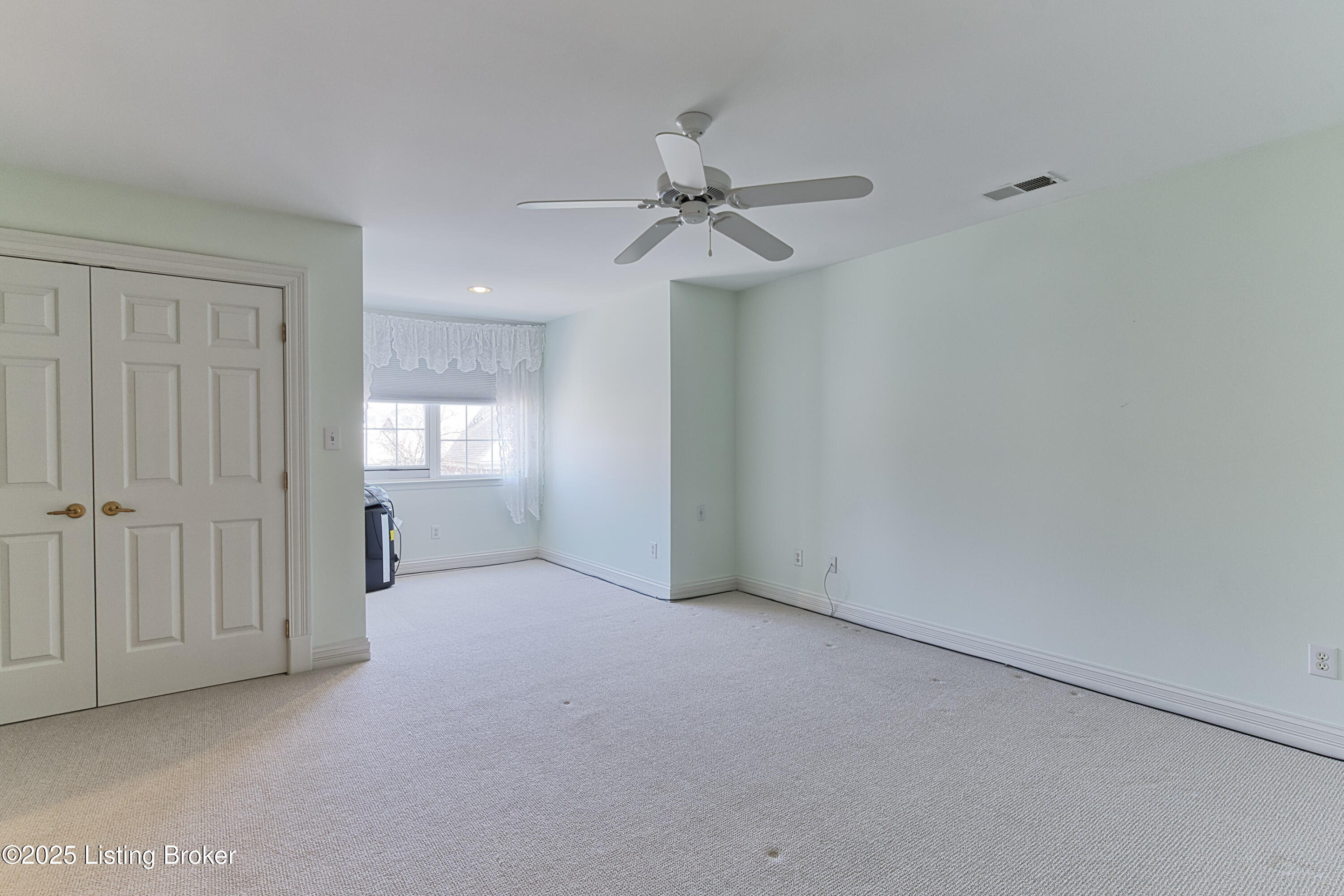 5916 Ashwood Bluff Dr