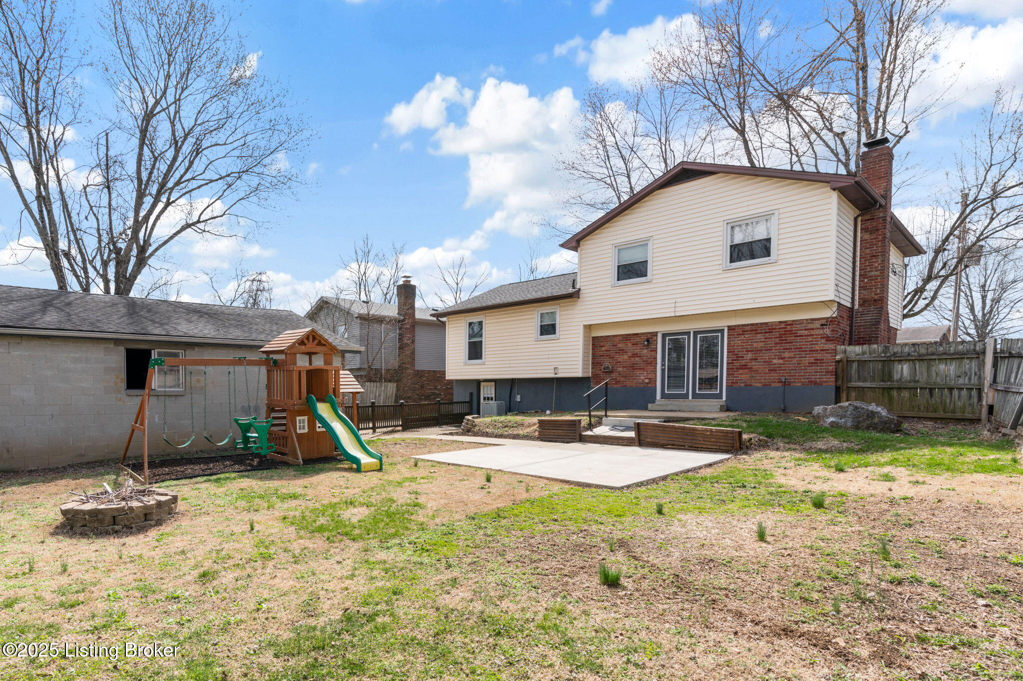 4409 Burgundy Dr