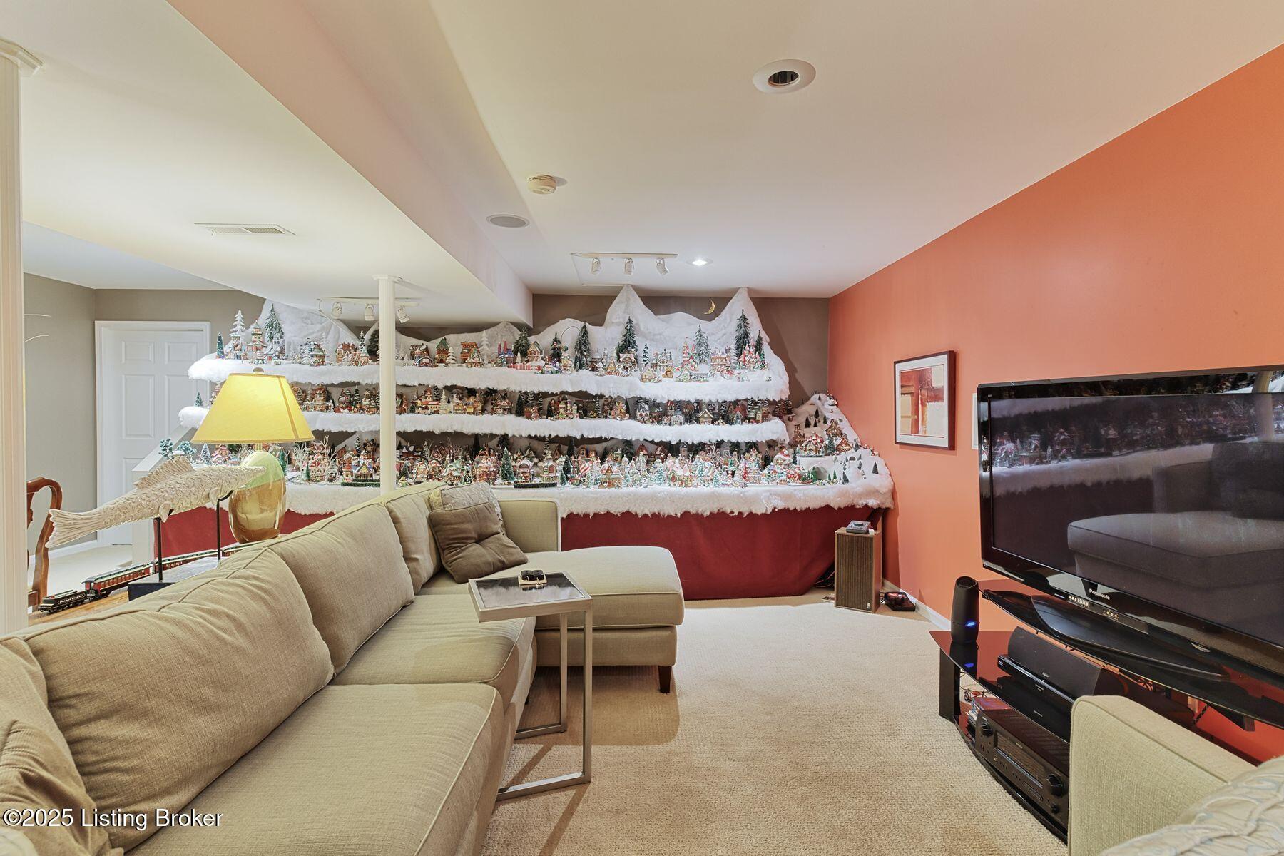 3116 Freys Hill Rd