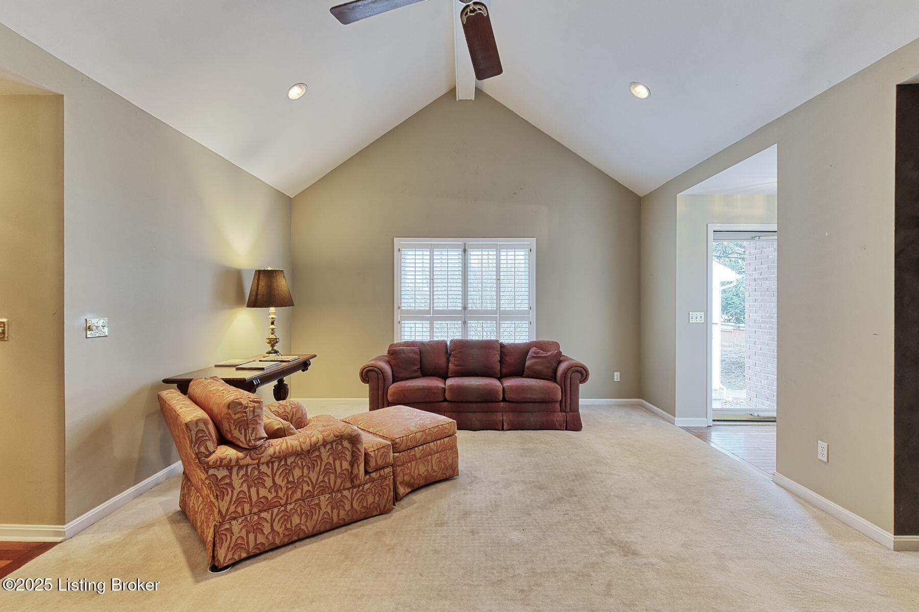 3116 Freys Hill Rd