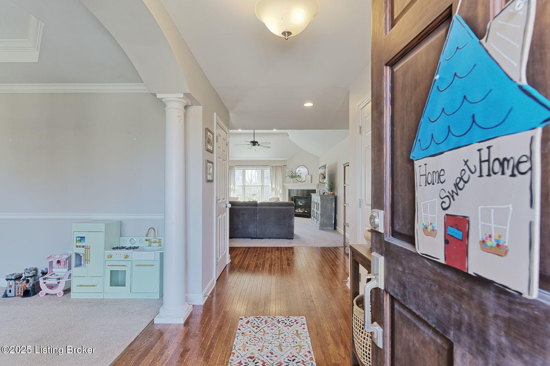 608 Davenport Dr