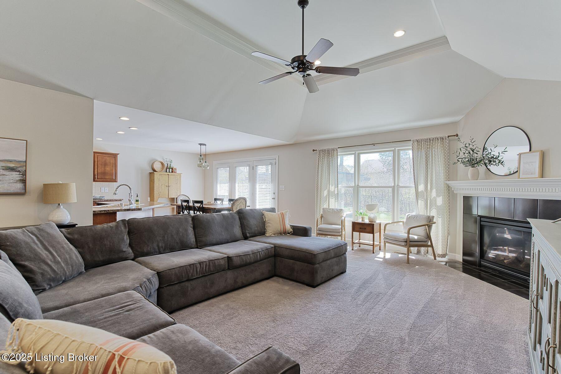 608 Davenport Dr
