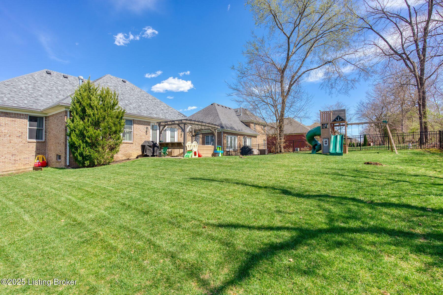 608 Davenport Dr