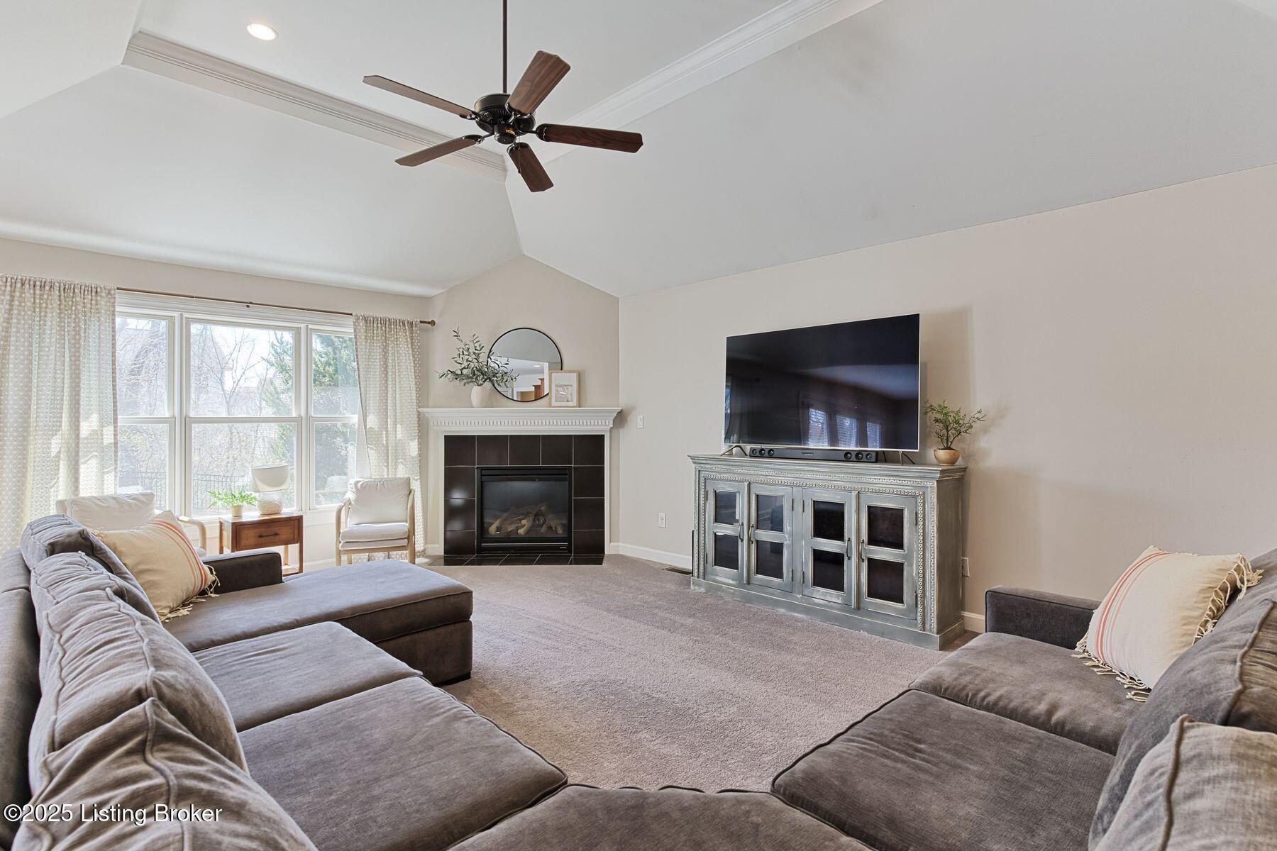 608 Davenport Dr