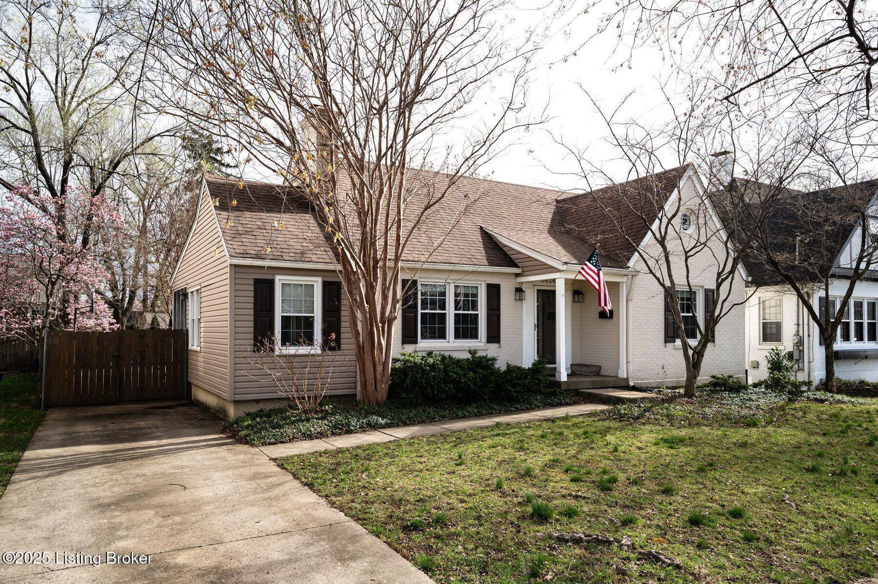 3424 Lexington Rd