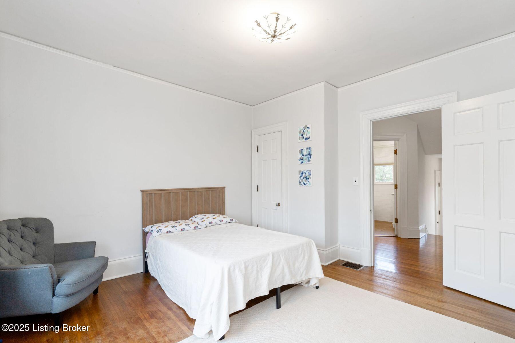 2061 Eastern Pkwy