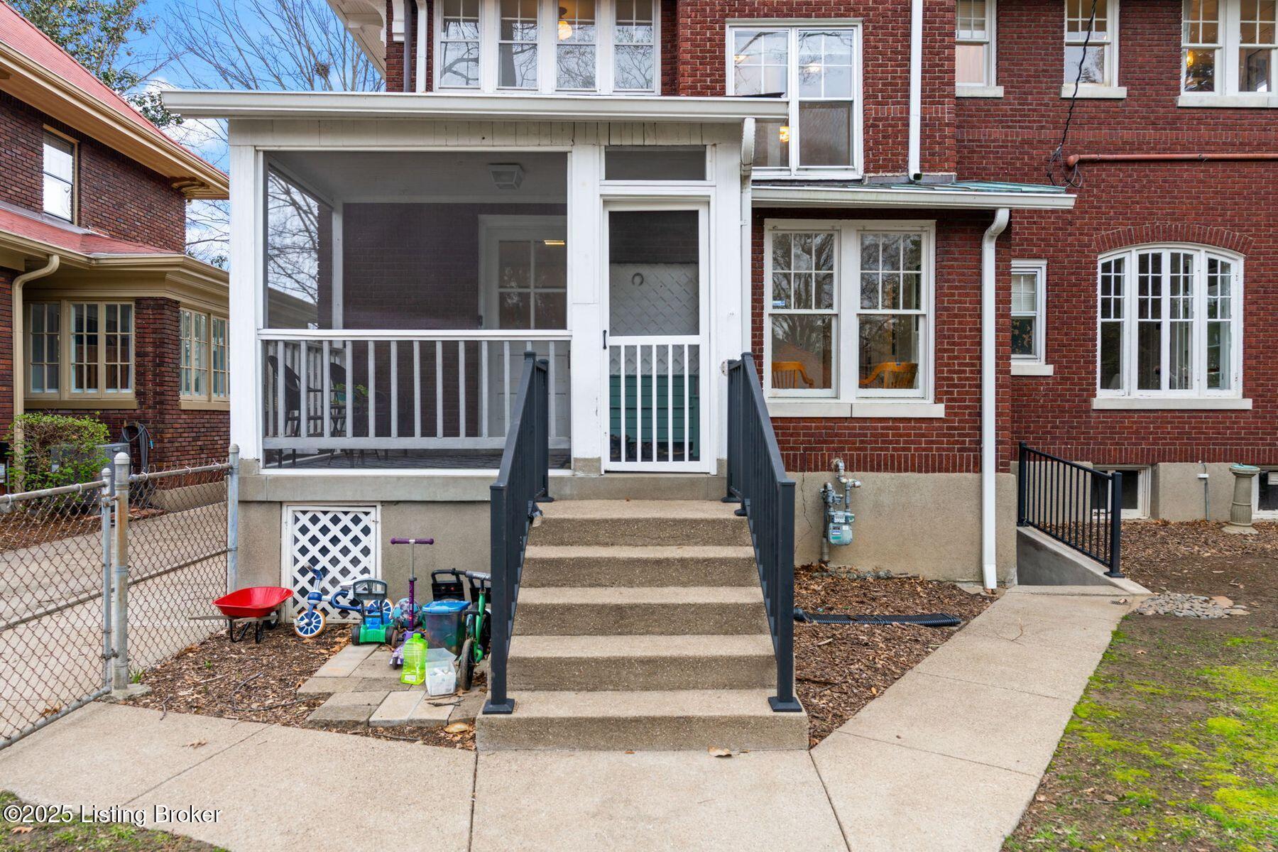 2061 Eastern Pkwy