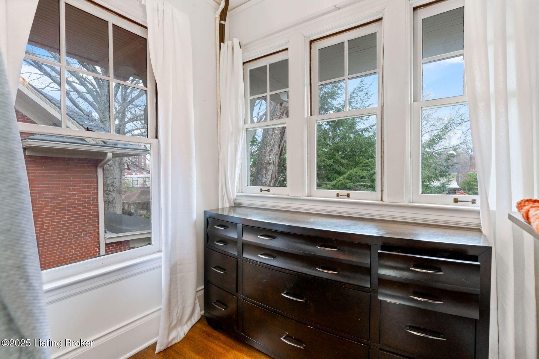 2061 Eastern Pkwy