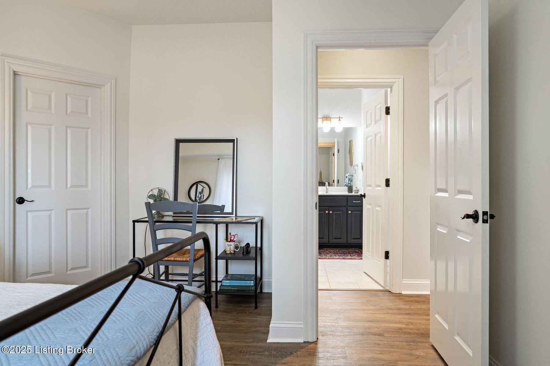 12723 Crestmoor Cir