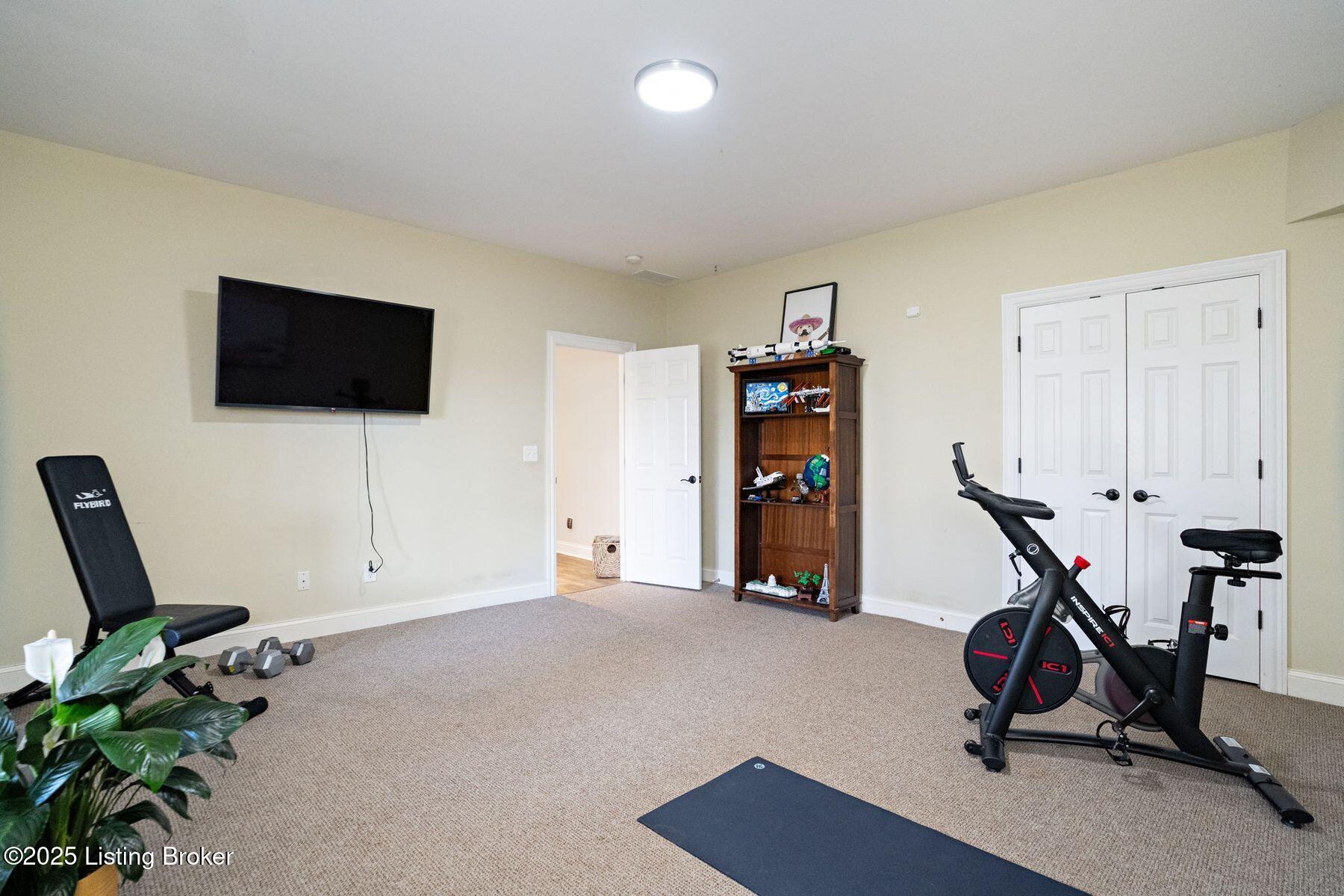 12723 Crestmoor Cir