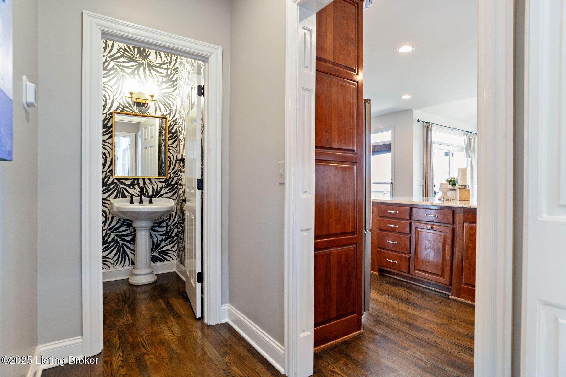 12723 Crestmoor Cir