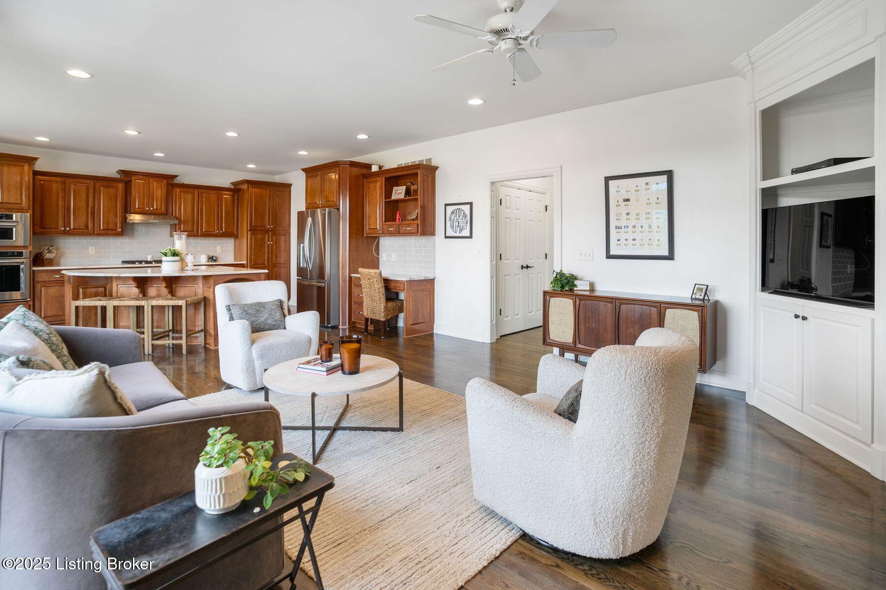 12723 Crestmoor Cir