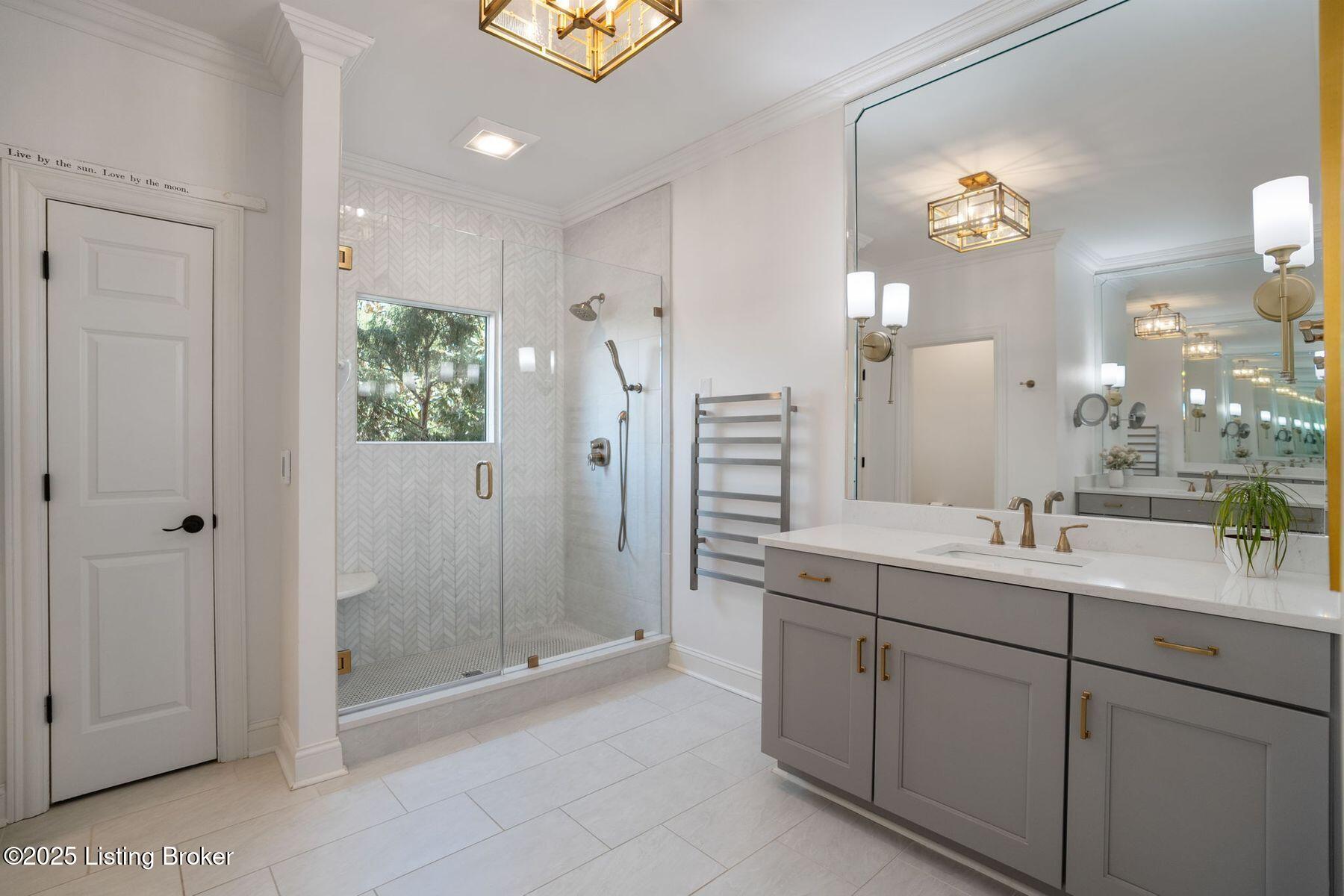 12723 Crestmoor Cir