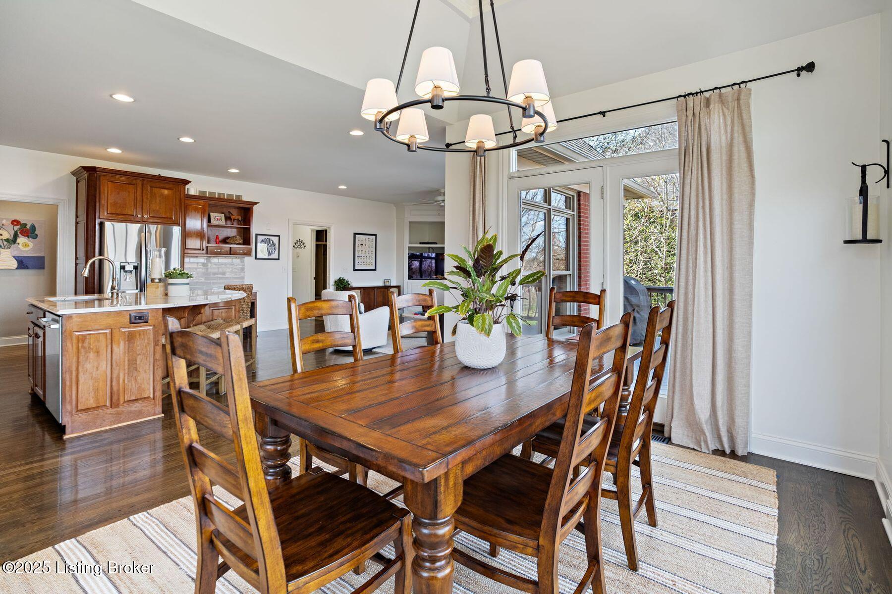 12723 Crestmoor Cir