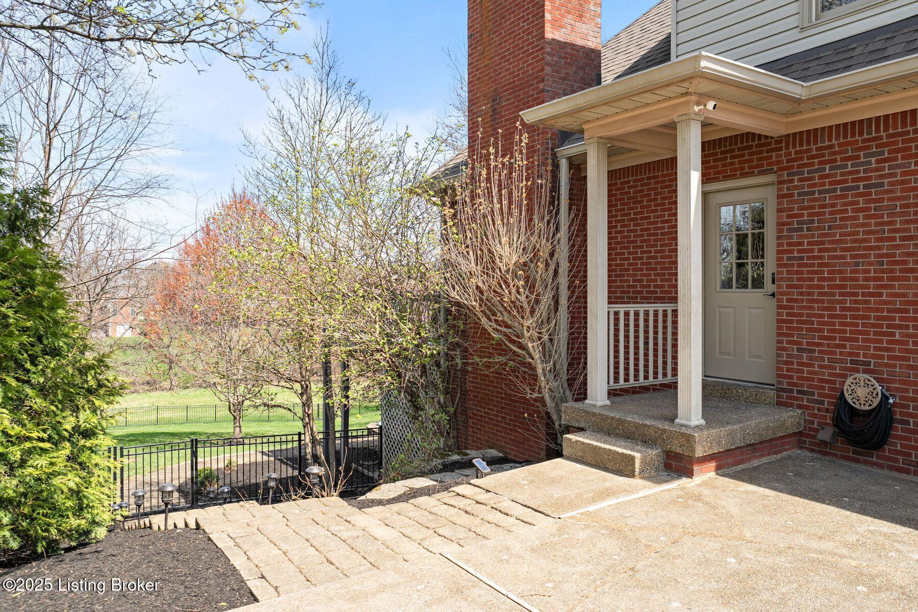 12723 Crestmoor Cir