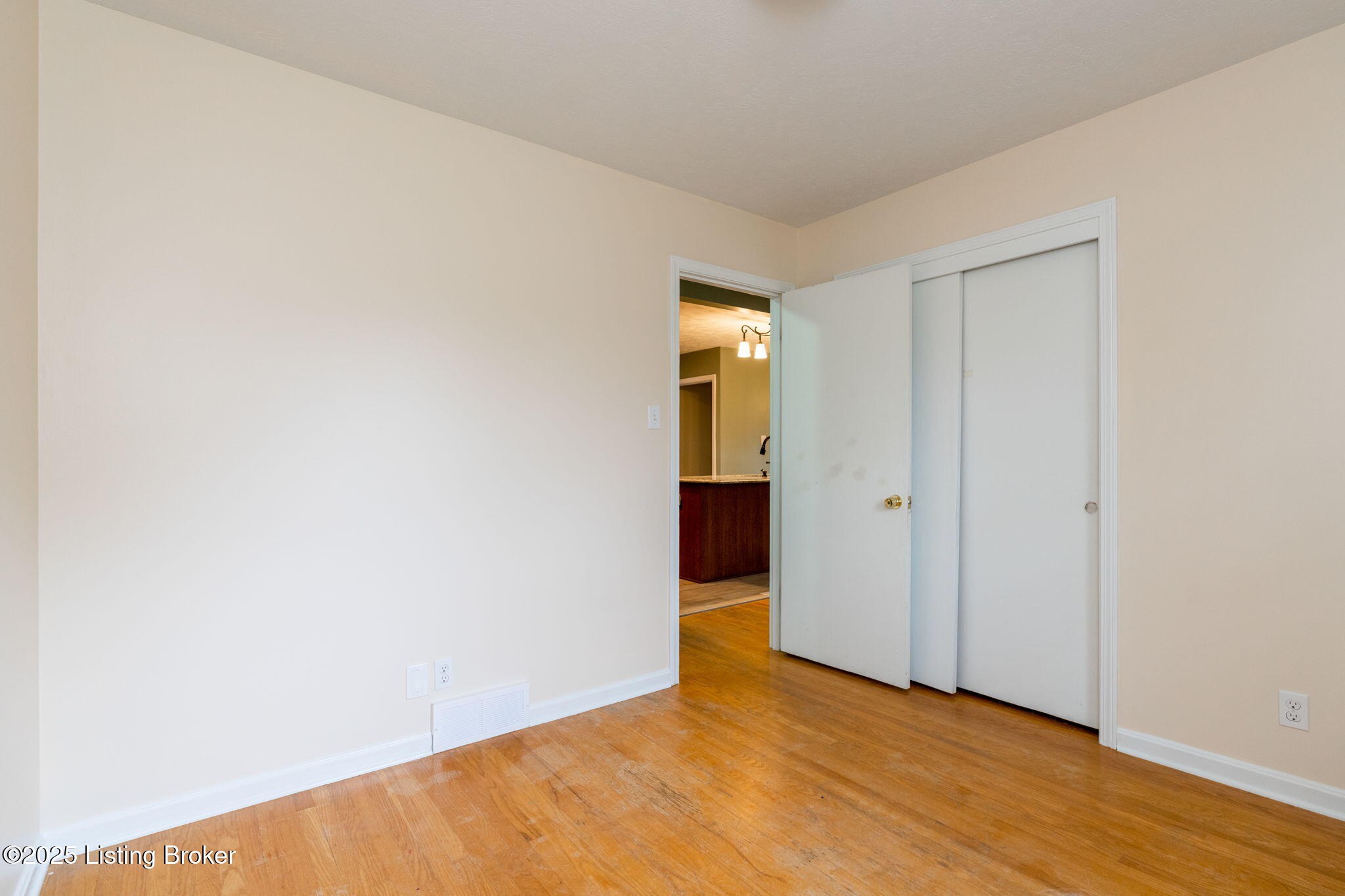 2606 Swing Dr