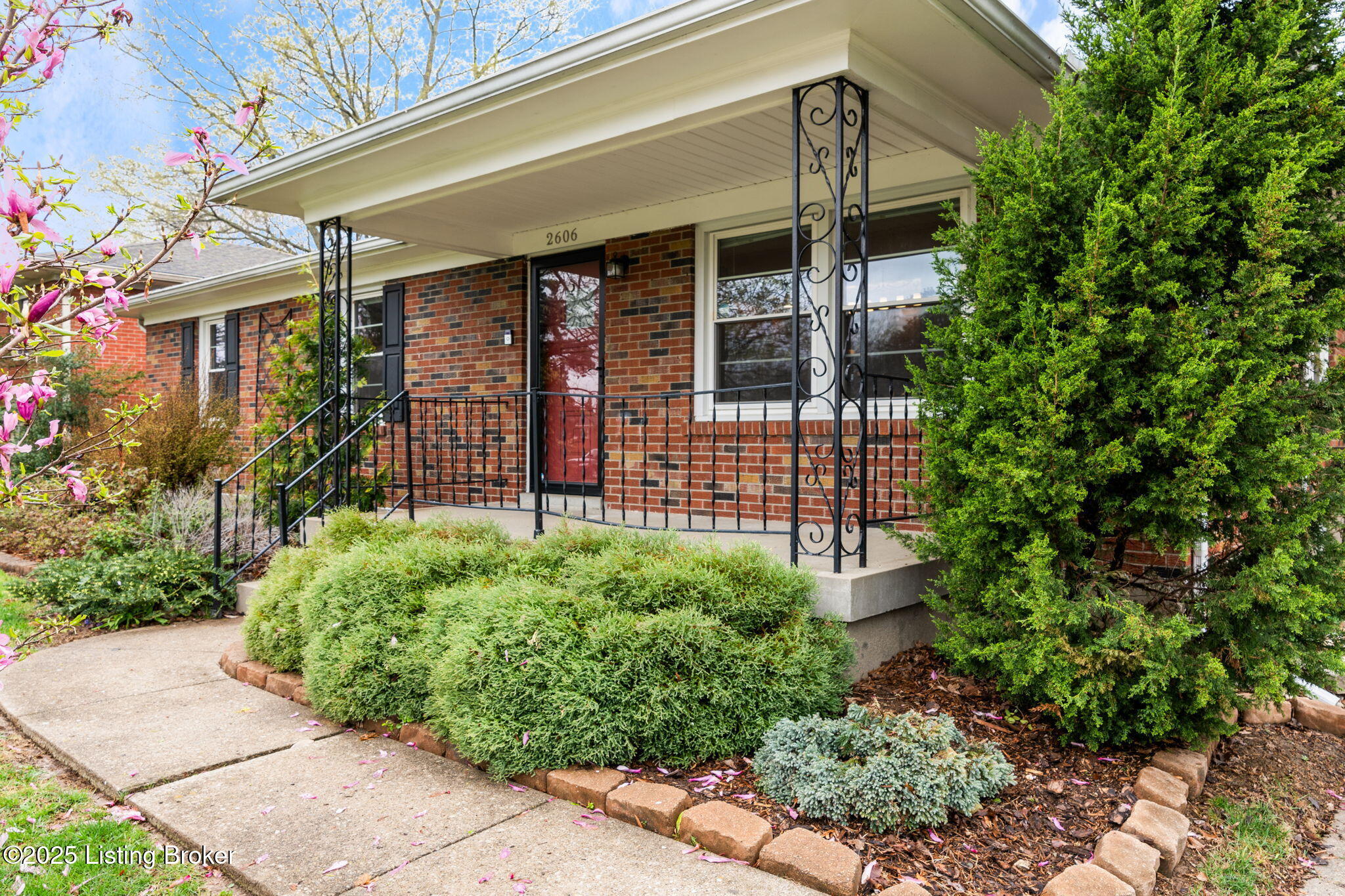 2606 Swing Dr