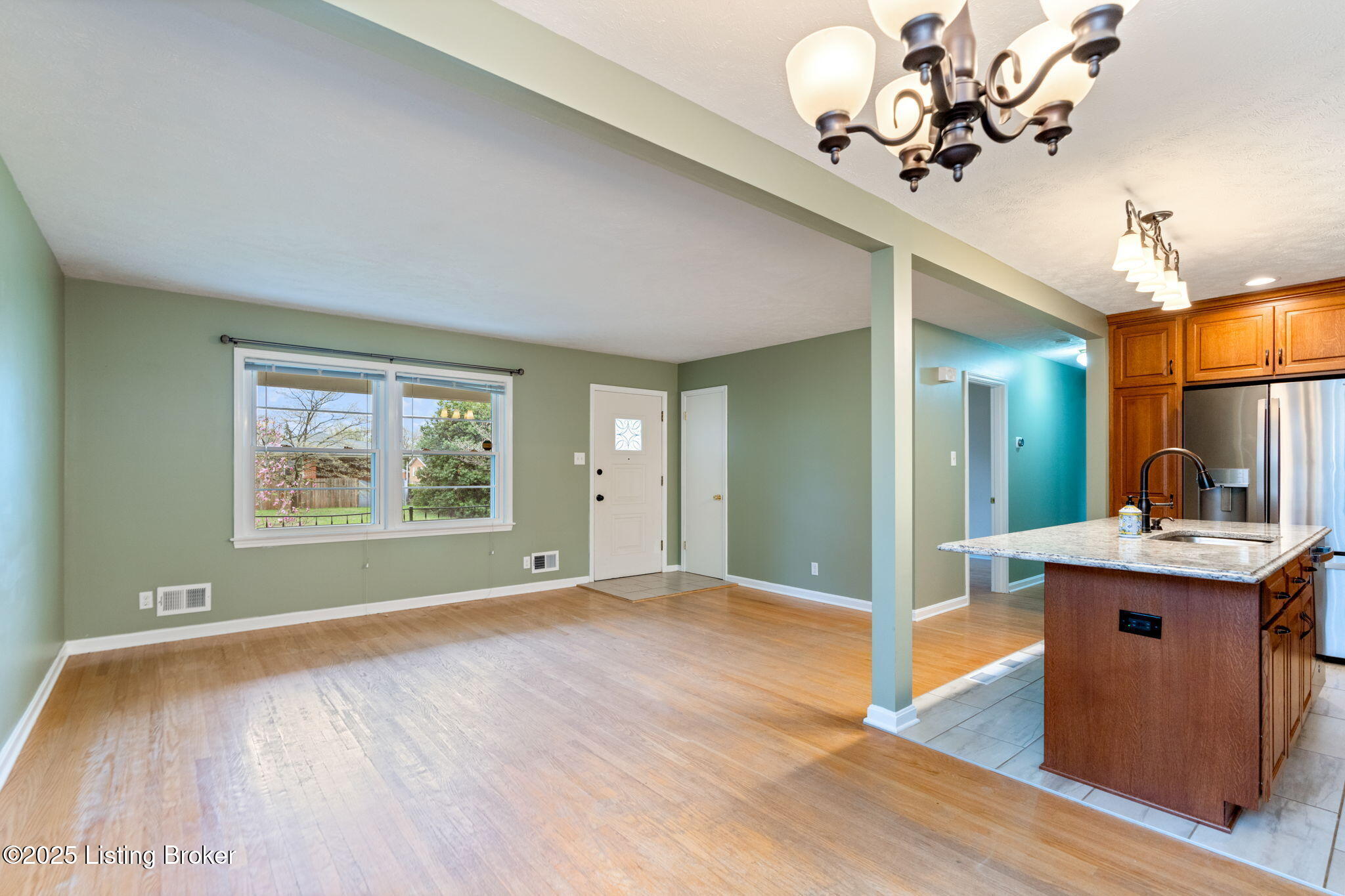 2606 Swing Dr
