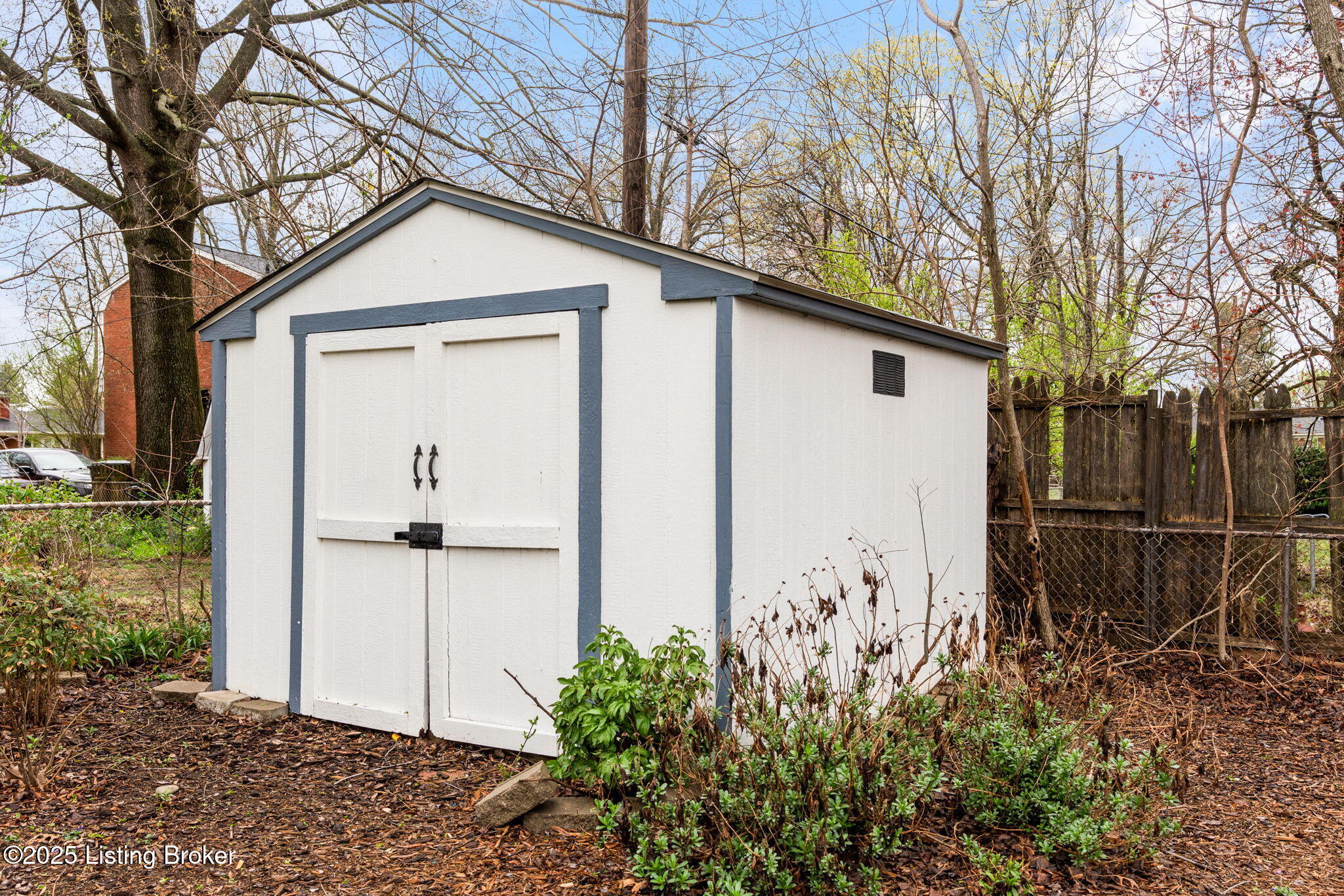 2606 Swing Dr