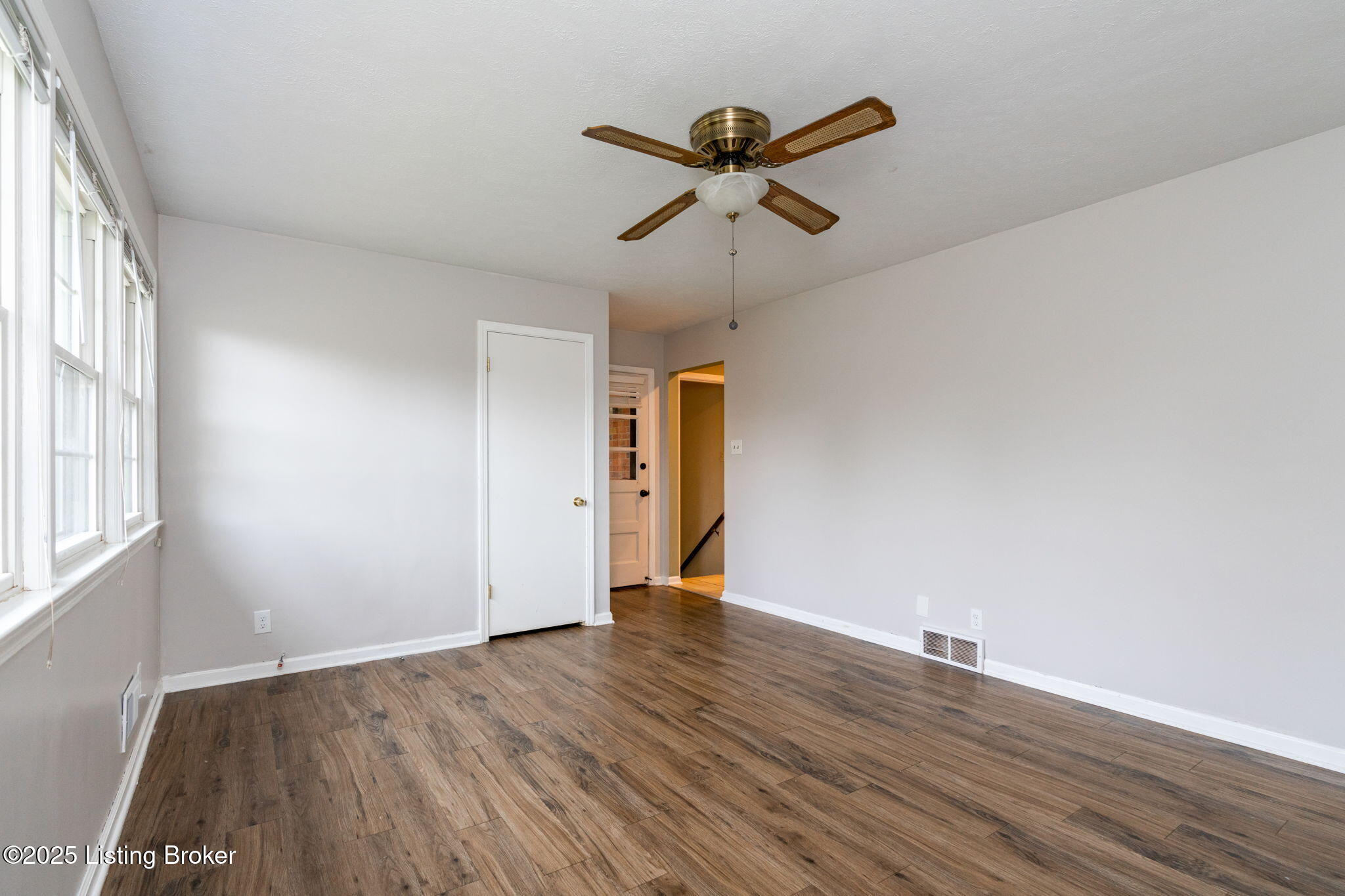 2606 Swing Dr