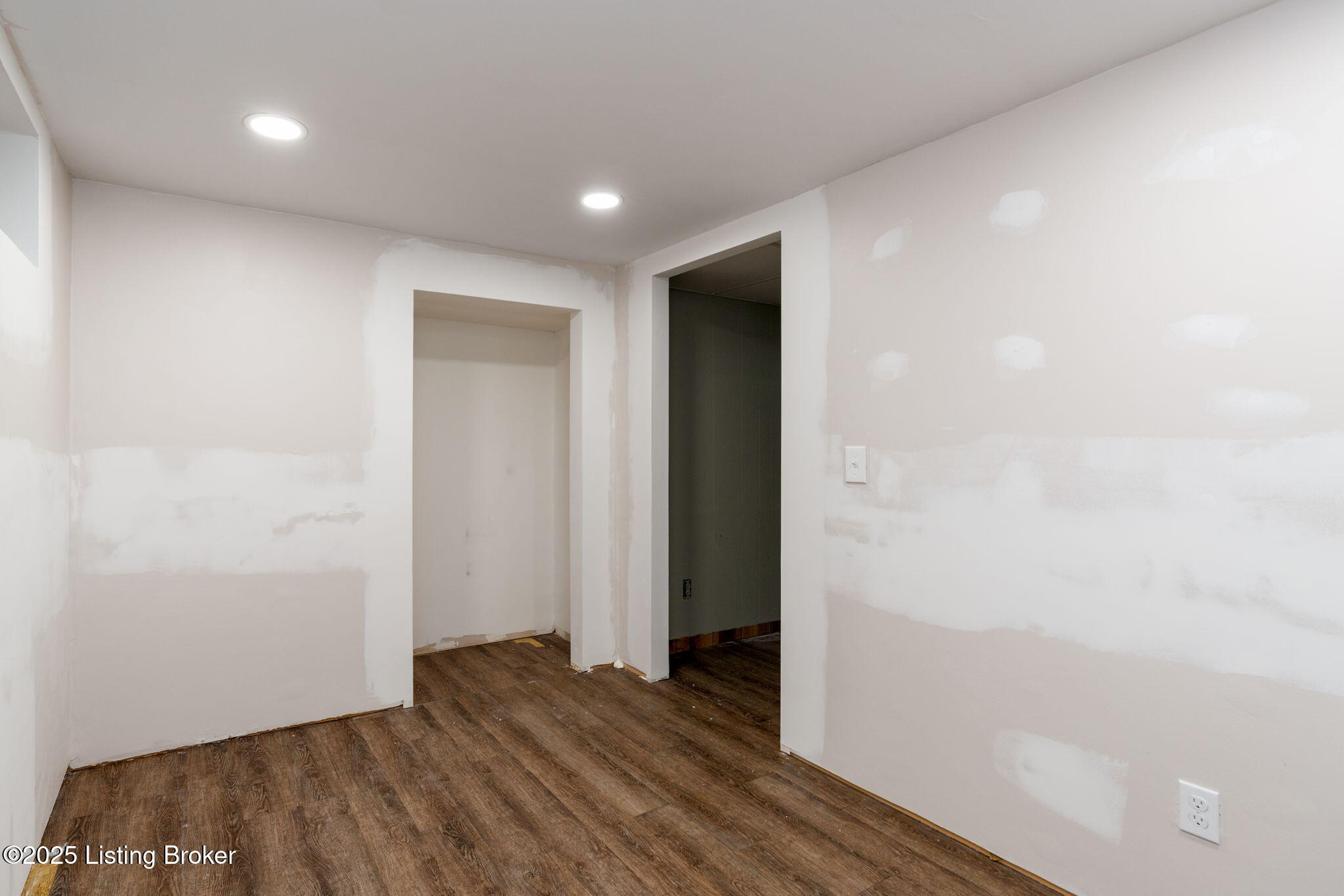 2606 Swing Dr