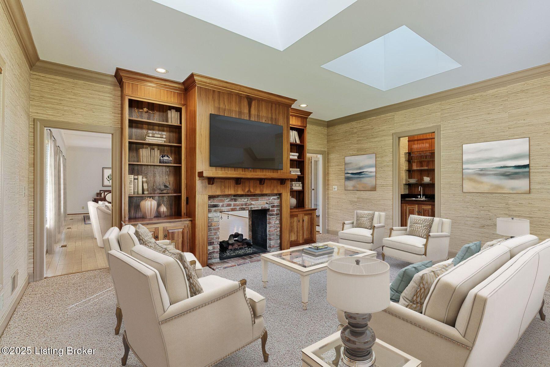 328 Blankenbaker Ln