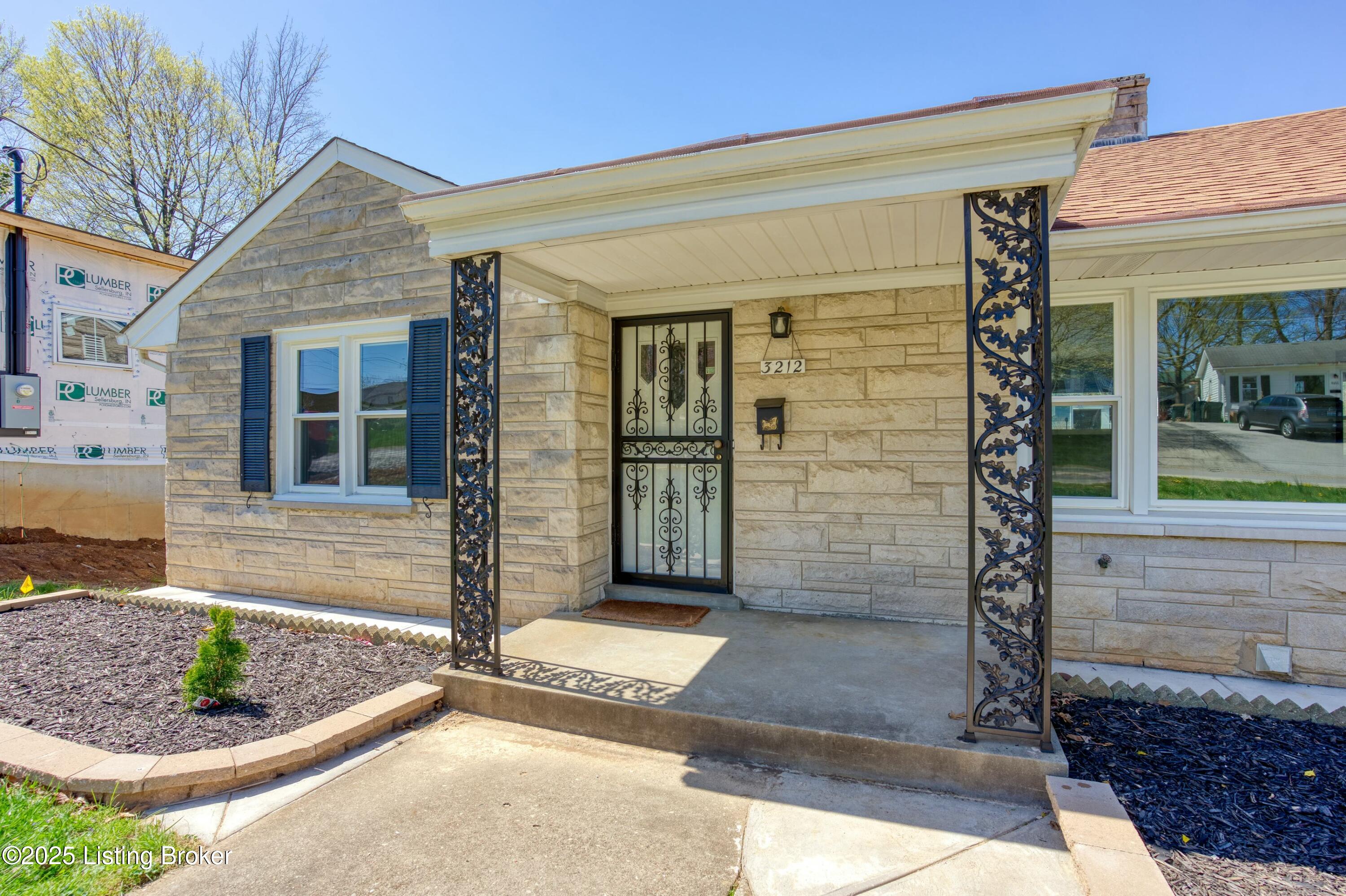 3212 Maple Rd