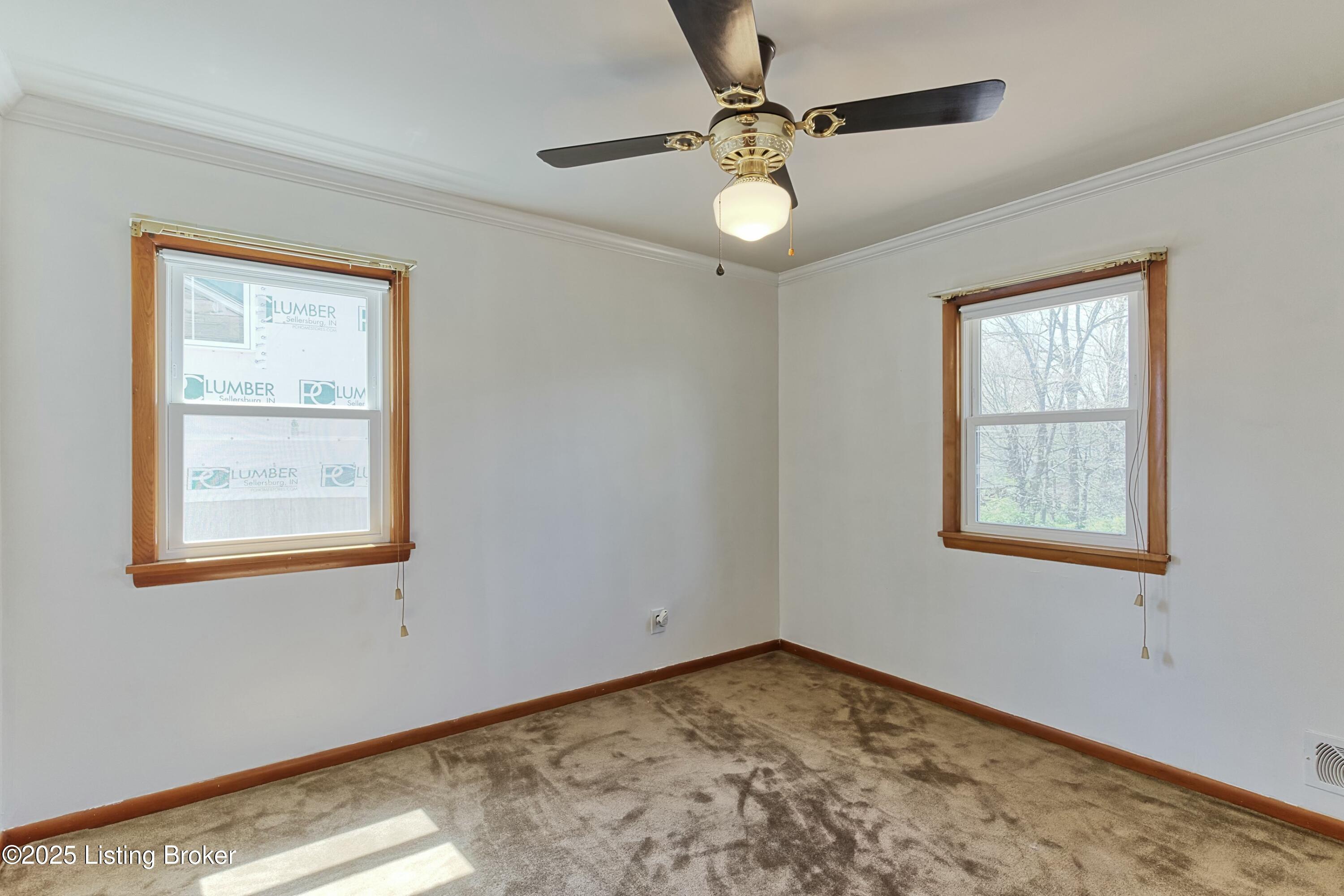 3212 Maple Rd
