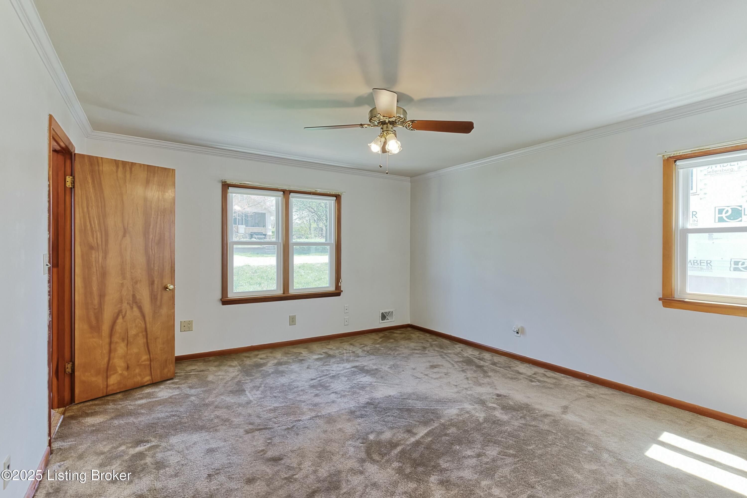 3212 Maple Rd