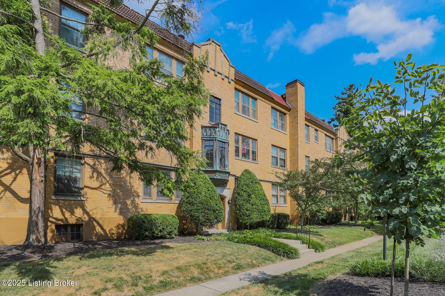 3015 Brownsboro Rd #3