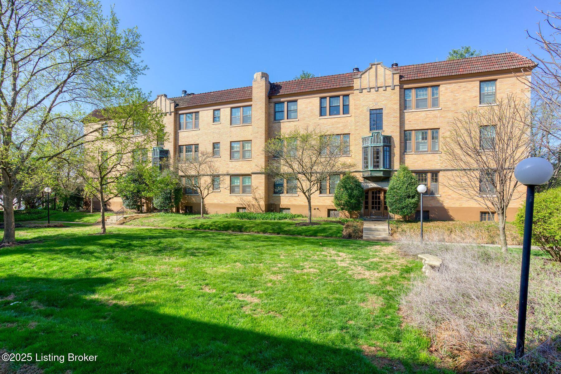 3015 Brownsboro Rd #3
